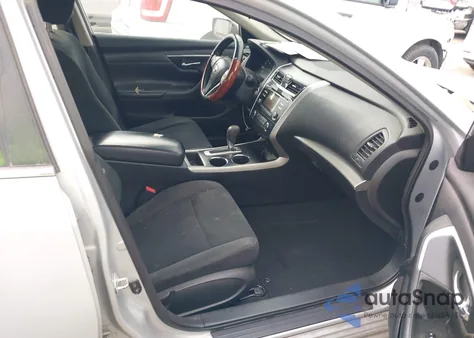 2015 Nissan Altima 2.5 S из США, поврежденный, VIN 1N4AL3AP9FN895823